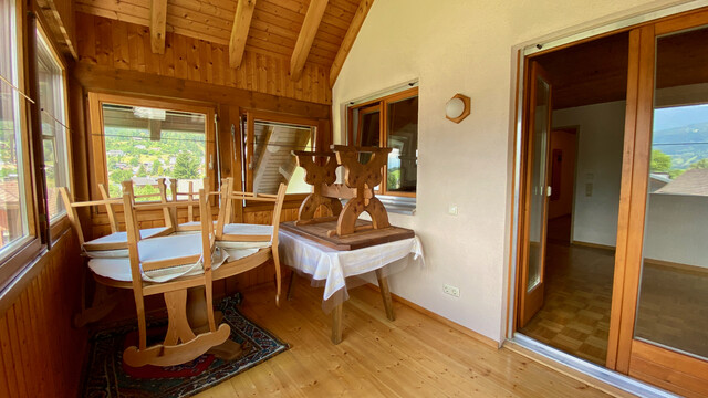 ohne Provision-  geräumige, helle 3,5 Zimmer Wohnung mit Wintergarten