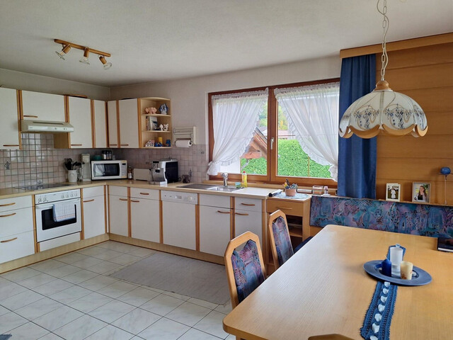 Grosszügiges Einfamilienhaus mit Einliegerwohnung in sonniger und idyllischer Lage von Ludesch zu verkaufen!