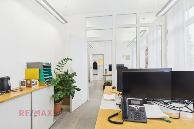 Repräsentativer Produktions- und Gewerbestandort mit bester Infrastruktur