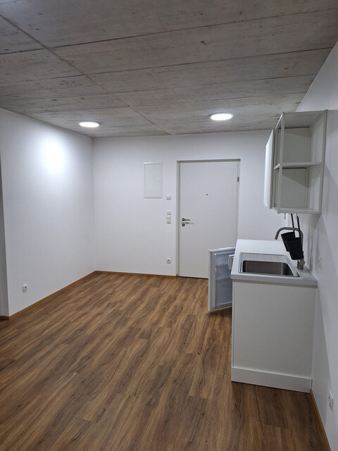 1 Zimmer Neubau-Wohnung mit Carport