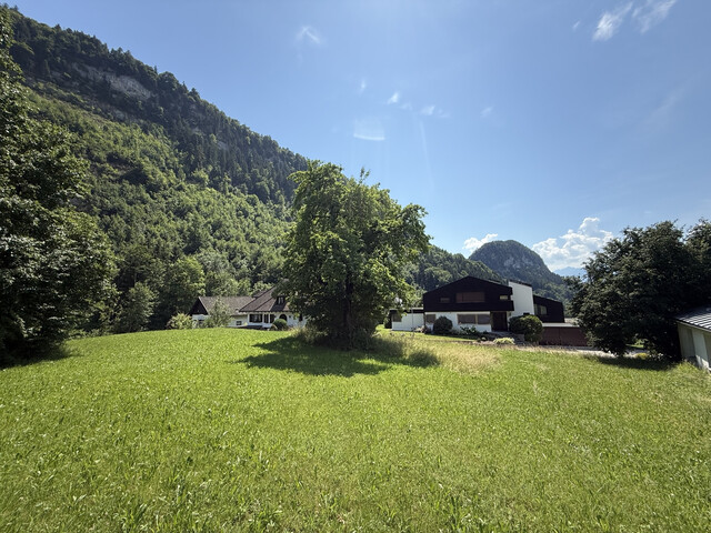 Grundstück  |  Götzner Berg  |  2.525 m²