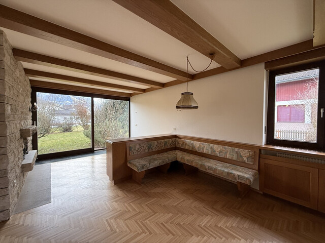 Großes Einfamilienhaus in familienfreundlicher Lage in Göfis zu vermieten!