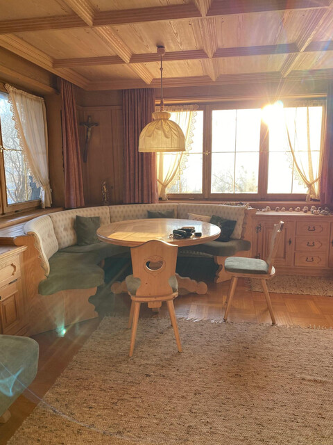 Beeindruckendes Einfamilienhaus in Alleinlage mit Ausblick - Ortsnah im Mittelbregenzerwald