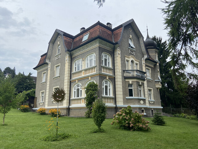 *HIGHLIGHT* Wohnen wie damals – großzügige Jugendstilwohnung in bester Feldkircher Lage *HIGHLIGHT* Wohnen wie damals – großzügige Jugendstilwohnung in bester Feldkircher Lage