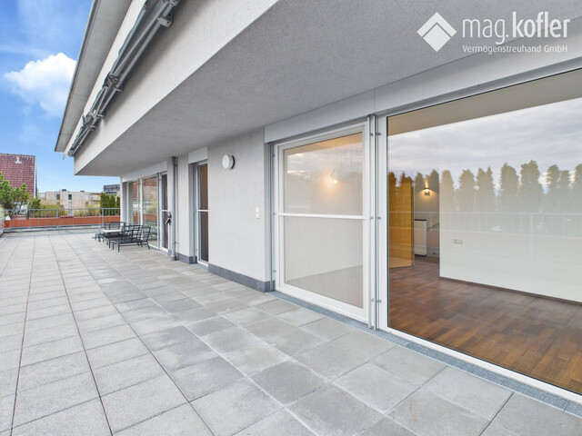 Traumhafte Penthouse-Wohnung mit großer Terrasse in Hard