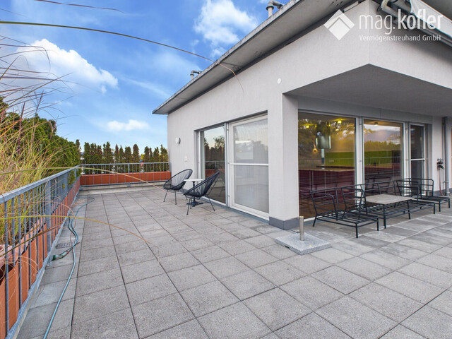 Traumhafte Penthouse-Wohnung mit großer Terrasse in Hard