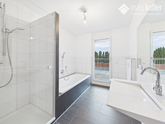 Traumhafte Penthouse-Wohnung mit großer Terrasse in Hard