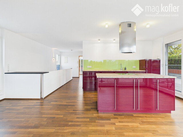 Traumhafte Penthouse-Wohnung mit großer Terrasse in Hard