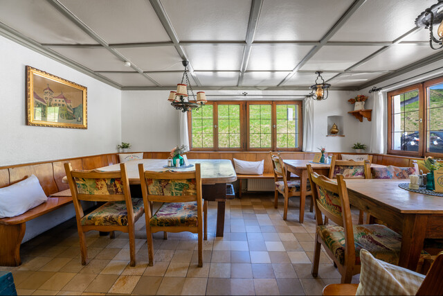 Traditionsreiches Gasthaus in einzigartiger Aussichtslage am Bödele