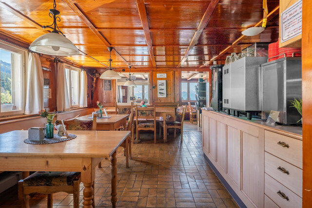 Traditionsreiches Gasthaus in einzigartiger Aussichtslage am Bödele