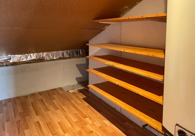 3-Zimmer-Dachgeschosswohnung in einem Mehrfamilienhaus