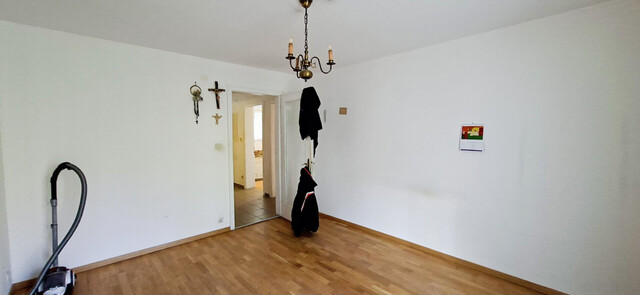 Bregenz - Wohnen in Seenähe! 3 Zimmer Ergeschosswohnung mit Sanierungsbedarf zu verkaufen!