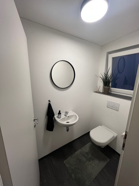 Privatverkauf - Exklusives 4-Zimmer-Penthouse mit großer Sonnenterrasse in ruhiger Bestlage