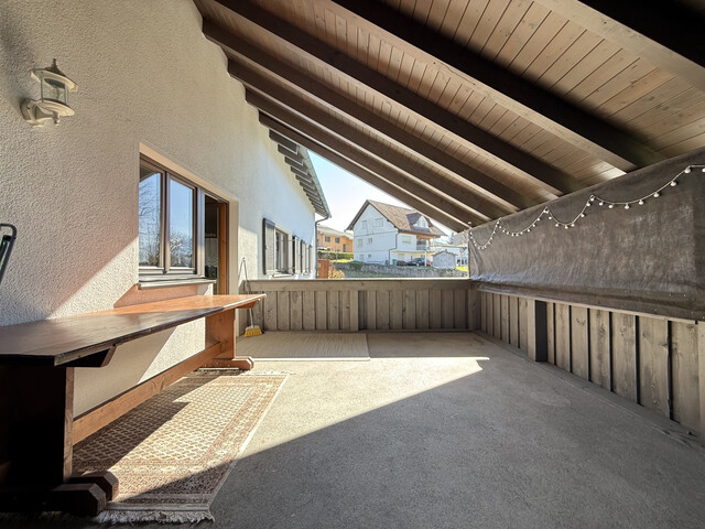 Grenznah  |  Sonnig  | Mehrfamilienhaus