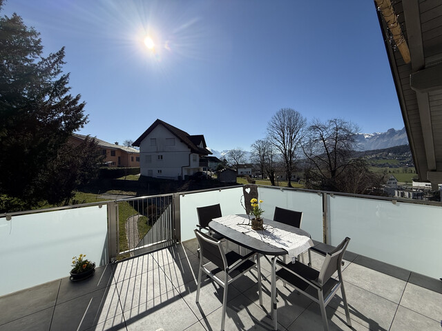 Grenznah  |  Sonnig  | Mehrfamilienhaus