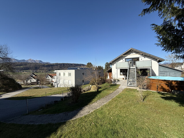 Grenznah  |  Sonnig  | Mehrfamilienhaus