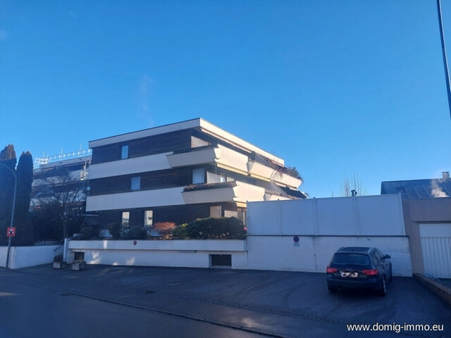 Charmante 3 Zimmer Wohnung mit großem Balkon und Tiefgarage