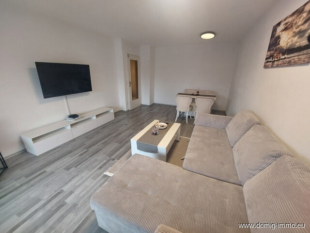 Charmante 3 Zimmer Wohnung mit großem Balkon und Tiefgarage