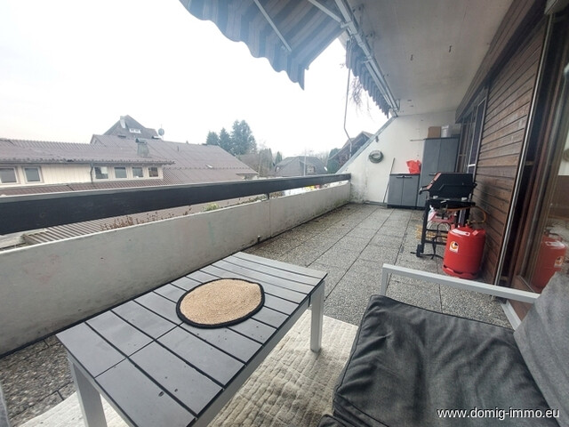 Charmante 3 Zimmer Wohnung mit großem Balkon und Tiefgarage