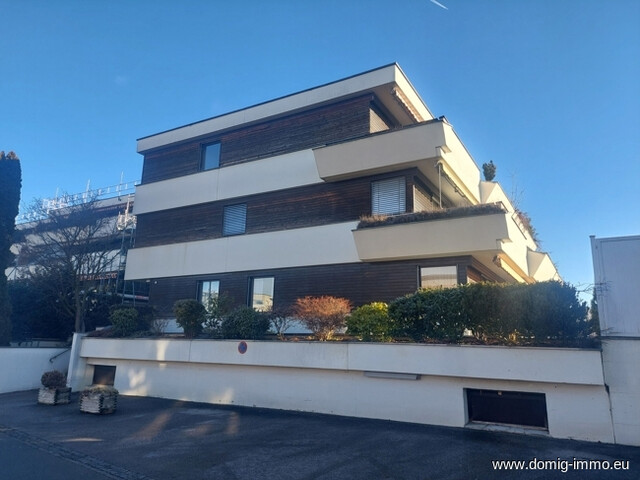 Charmante 3 Zimmer Wohnung mit großem Balkon und Tiefgarage