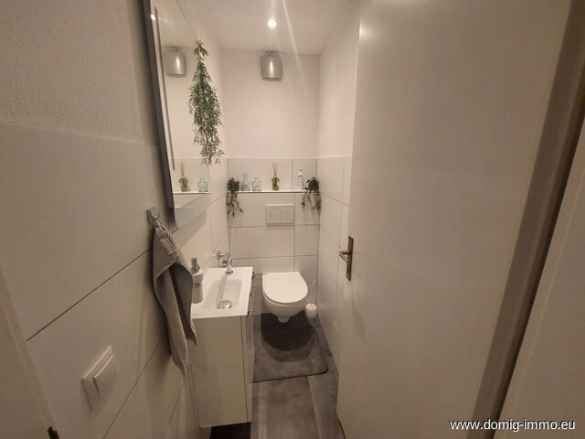 Charmante 3 Zimmer Wohnung mit großem Balkon und Tiefgarage