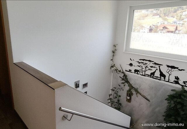 Wohnen auf höchstem Niveau – Neuwertiges Traumhaus mit kleinem Badeteich in Bestlage von Nenzing