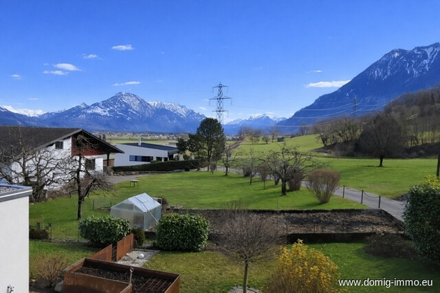 Wohnen auf höchstem Niveau – Neuwertiges Traumhaus mit kleinem Badeteich in Bestlage von Nenzing