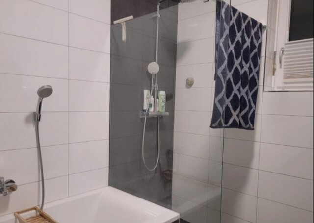 PRIVATVERKAUF - Gartenwohnung mit Terrasse, Garten & Tiefgaragen-Parkplatz in Top-Lage!