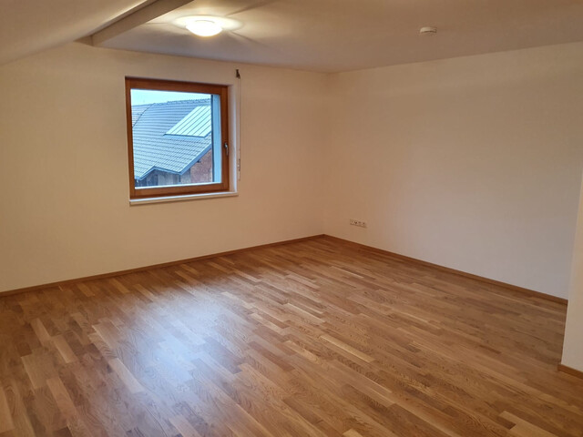 Großzügige Dachgeschosswohnung