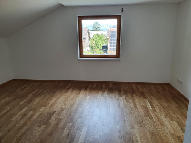 Großzügige Dachgeschosswohnung