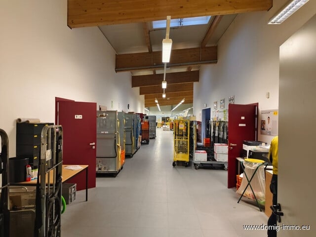 Modernes Postverteilerzentrum in Horn, Niederösterreich mit Top Rendite