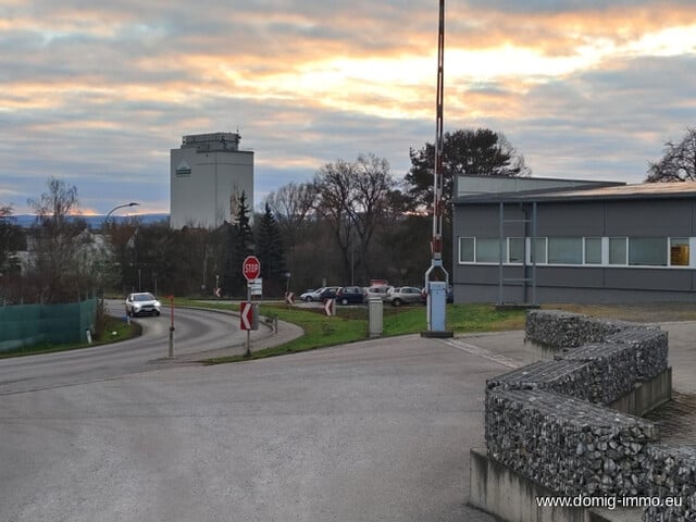 Modernes Postverteilerzentrum in Horn, Niederösterreich mit Top Rendite