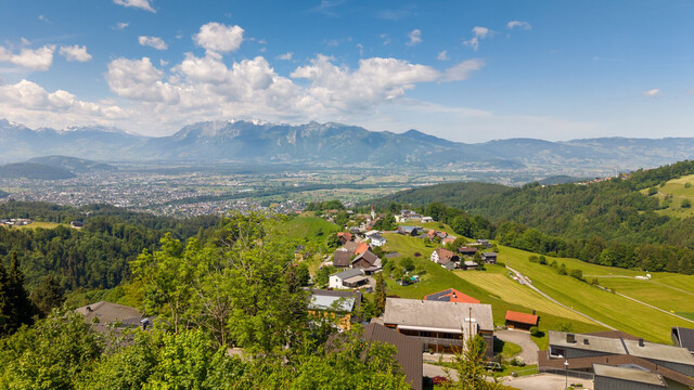 Baugrundstück mit Panoramablick – Ruhe, Natur & Wohnfreiheit in Dafins sichern!