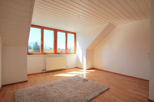 Helle 4-Zimmer-Wohnung  