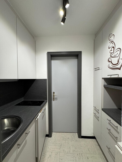 WIEDER VERFÜGBAR - Ruhige, zentrale, lichtdurchflutete Wohnung mit Blick über Dornbirn inkl. Parkplatz  WIEDER VERFÜGBAR