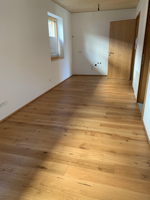 Zur Vermietung gelangt eine gemütliche 3-Zimmer-Gartenwohnung