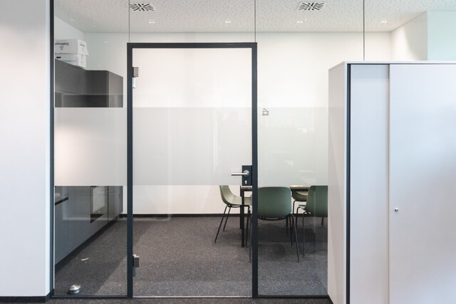 Moderne möblierte Bürofläche 220 m² - nachhaltiger Gewerbebau R2 - Industriepark Runa in Feldkirch-Altenstadt