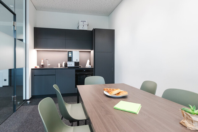 Moderne möblierte Bürofläche 220 m² - nachhaltiger Gewerbebau R2 - Industriepark Runa in Feldkirch-Altenstadt