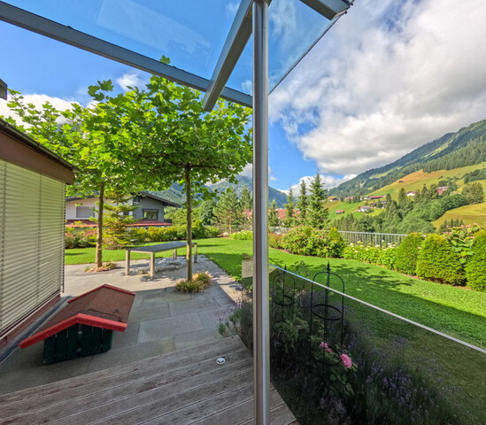 Ein Stück heile Welt...Alpenchalet in eindrucksvoller Lage in Mittelberg!