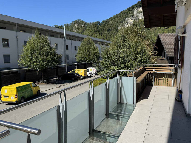 Großzügige 4 Zimmer Wohnung