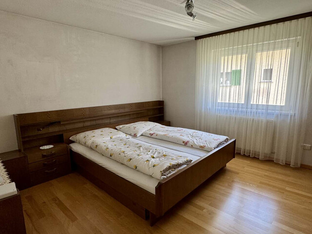 Großzügige 4 Zimmer Wohnung