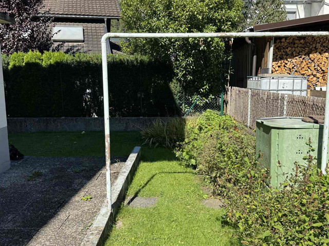 Großzügige 4 Zimmer Wohnung