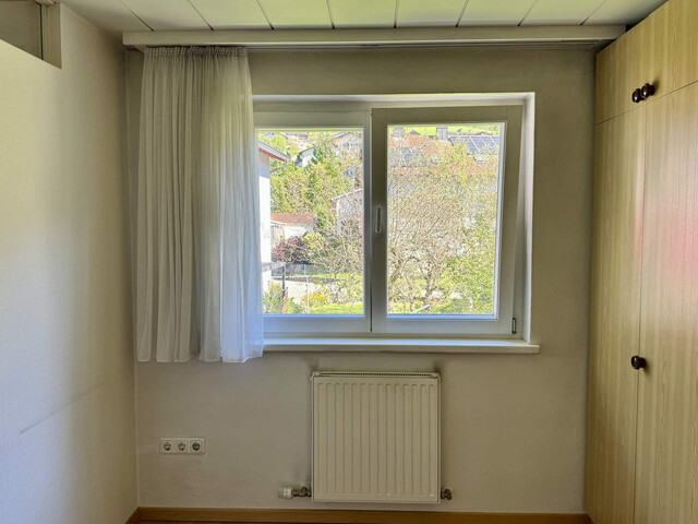 Großzügige 4 Zimmer Wohnung