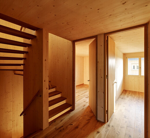 Vollholz Doppelhaus mit großem Garten in Feldkirch Tosters, 5 Zimmer, Terrasse, Studio und Tiefgarage, Baubeginn erfolgt