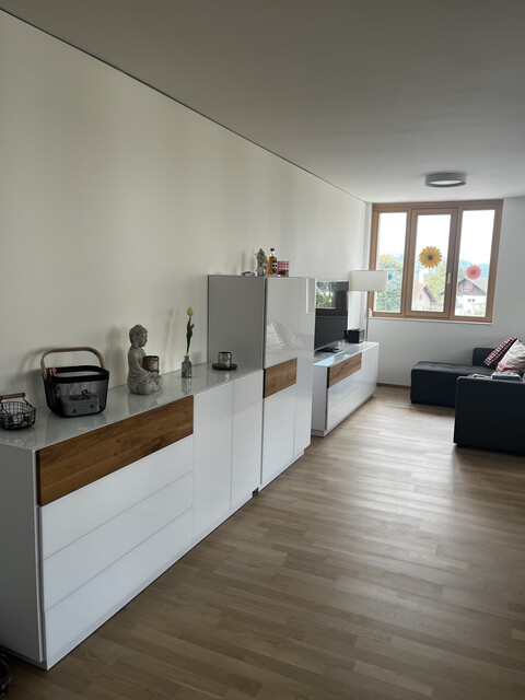 Für meine Wohnung suche ich einen Nachmieter. Die Übernahme ist nach Absprache möglich.
