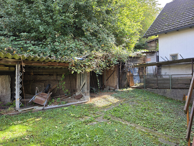 Handwerker aufgepasst! Tolles Haus mit Potenzial zu verkaufen! 