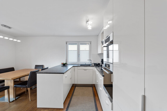 Stilvolle Wohnung mit sonniger Terrasse!