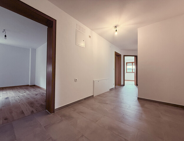 Erstbezug nach Sanierung: Großzügige 4-Zimmer-Wohnung in begehrter Lage 