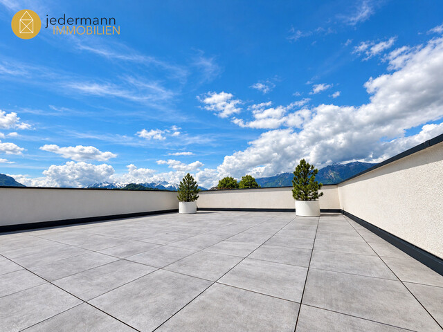 FELDKIRCH: EXKLUSIVE PENTHOUSEWOHNUNG MIT 360°-PANORAMABLICK IN GISINGEN