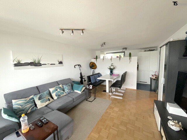 Hard: 2-Zimmer-Wohnung ca. 58 m2 in Hard mit Balkon, Wintergarten inklusive 1 Tiefgaragenplatz